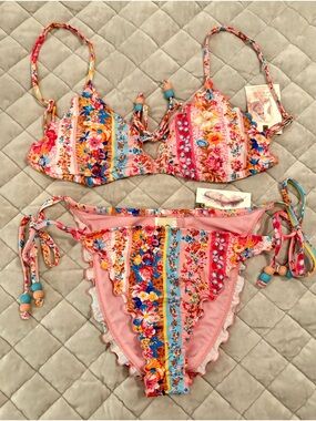 Jessica Simpson flower paradise bikini